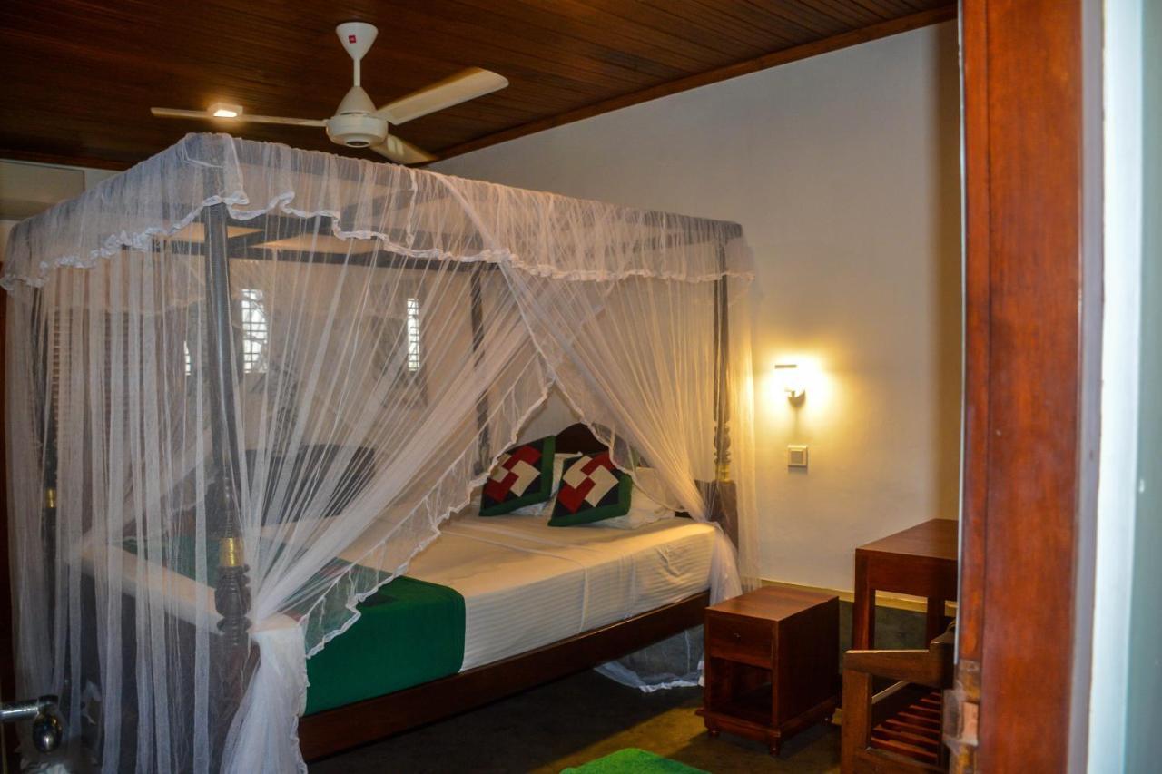 Goyambokka Guesthouse Tangalle Esterno foto