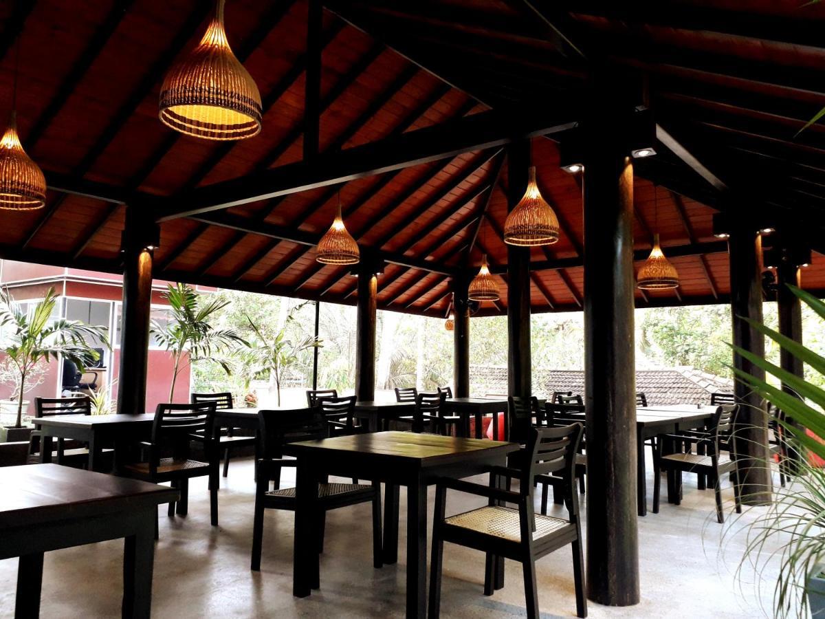 Goyambokka Guesthouse Tangalle Esterno foto