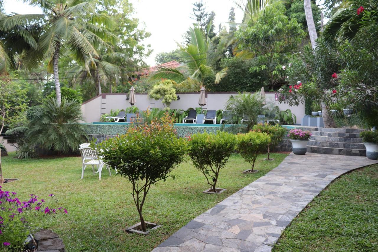 Goyambokka Guesthouse Tangalle Esterno foto
