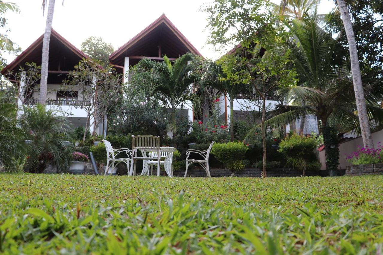 Goyambokka Guesthouse Tangalle Esterno foto
